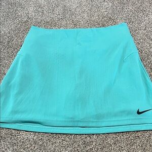 Nike Women’s Aqua Teal / Mint Golf Skort